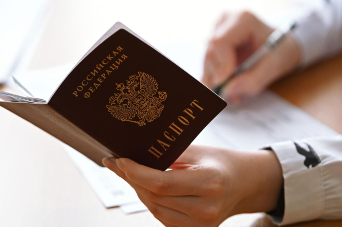 В Екатеринбурге женщина более 20 лет жила по недействительному паспорту. Данный факт был выявлен нотариусом