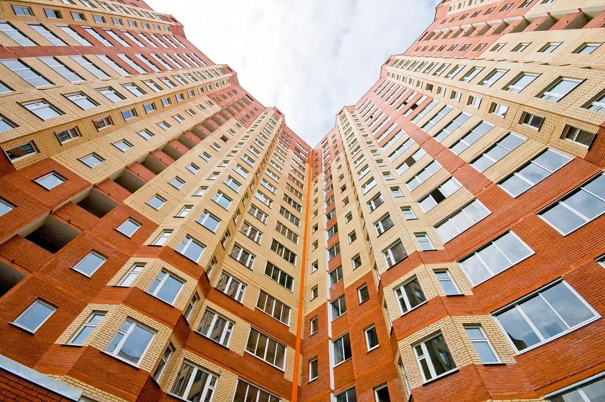 В России в ближайшие несколько лет ожидают серьёзный спад темпов продажи жилья