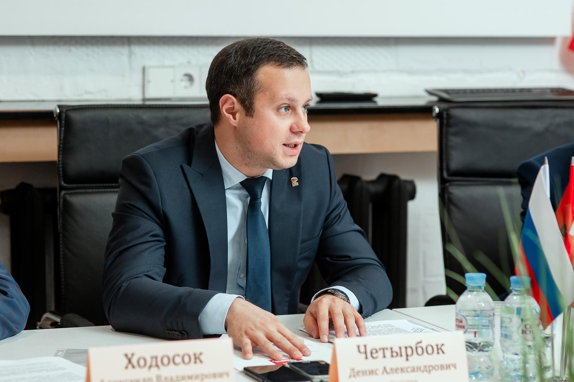 Комитет по законодательству Санкт-Петербурга предложил внести изменения в закон «Об организации и деятельности нотариата в Санкт-Петербурге»