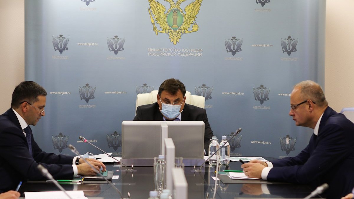 В рамках государственной программы «Юстиция» Минюстом предложено скорректировать число нотариусов в Российской Федерации