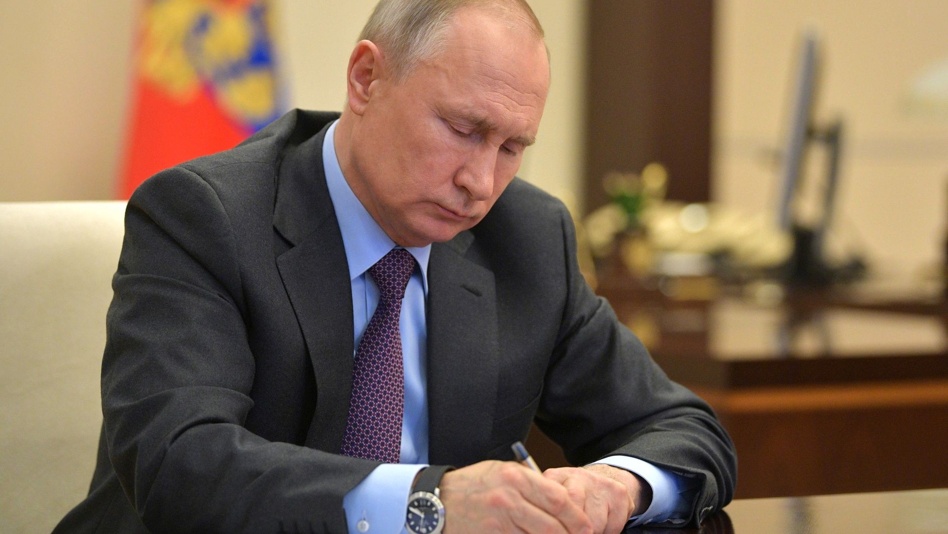 Владимир Путин подписал изменения в законодательство, касающиеся патентной системы налогообложения 