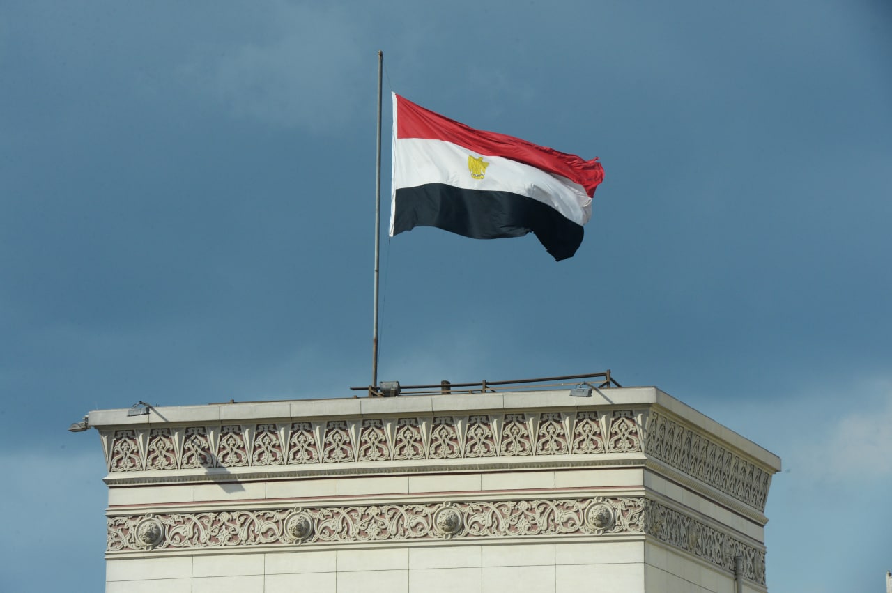 Египетским нотариусам пригрозили уголовкой за сокрытие попыток регистрации брака между несовершеннолетними