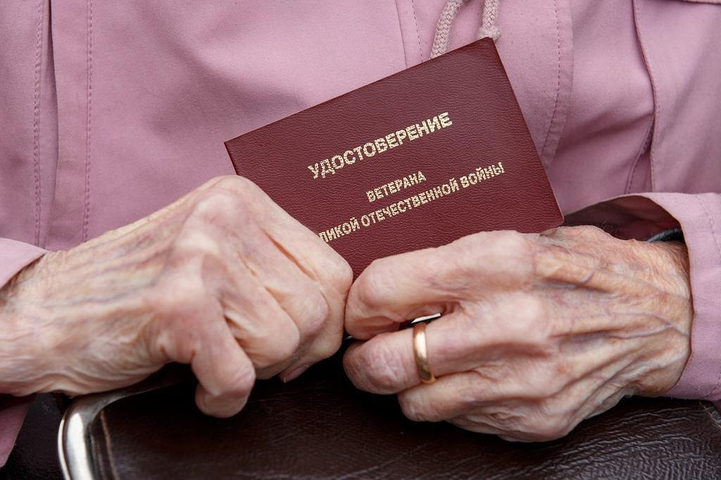 Слова односельчан, заверенные у нотариуса, помогли пенсионерке-инвалиду получить статус «ветеран Великой Отечественной войны»
